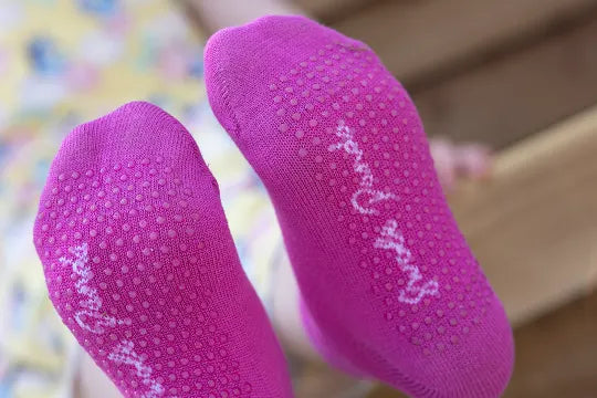 Why Bamboo Socks Are Perfect for School Kids